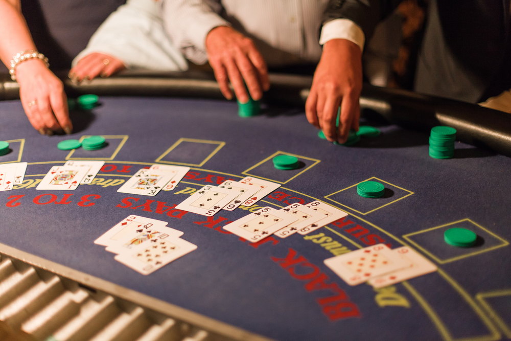 Online Blackjack With Live Dealers – There is a Table For Everyone